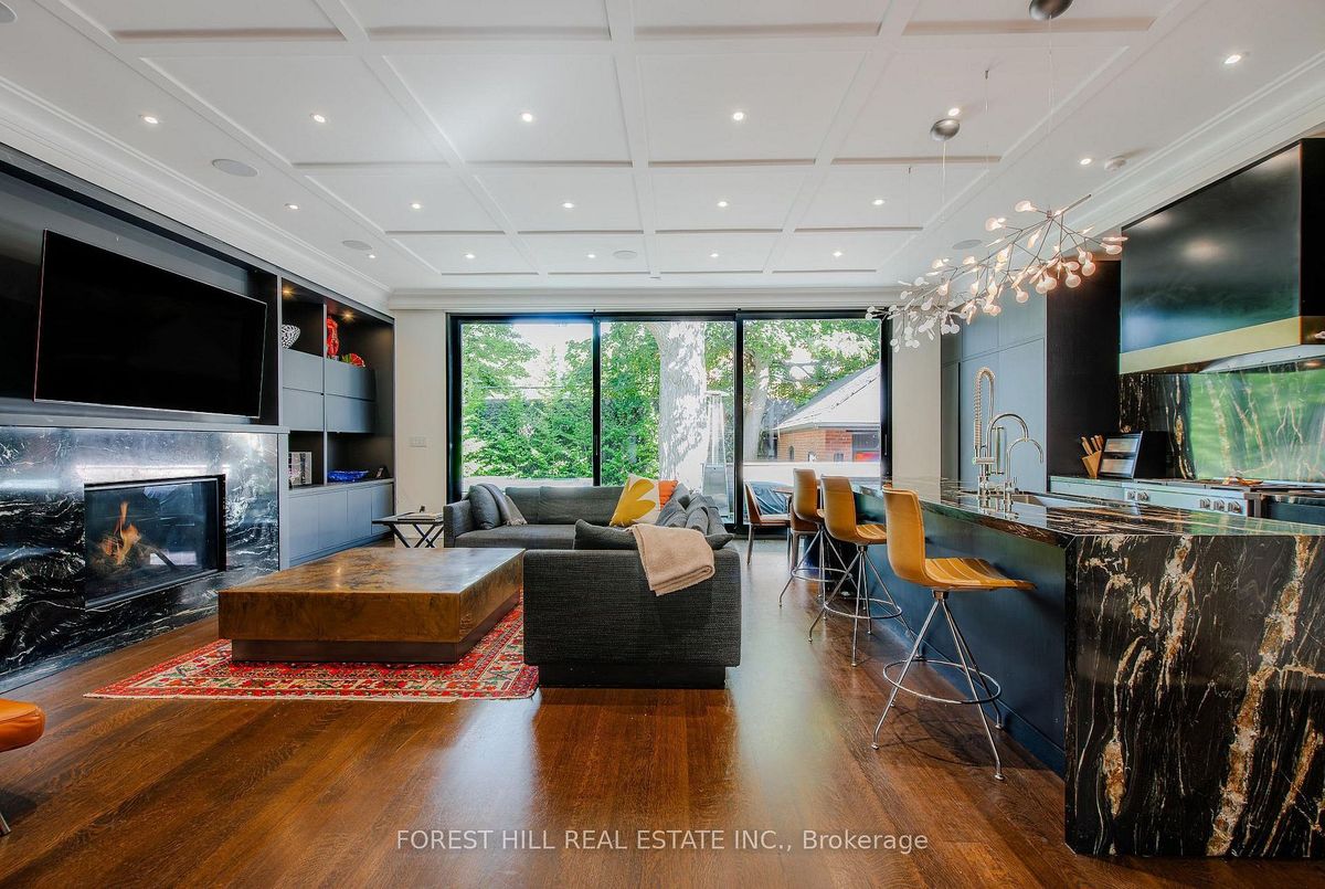 176 Balmoral Avenue Toronto 176 Balmoral Avenue Toronto