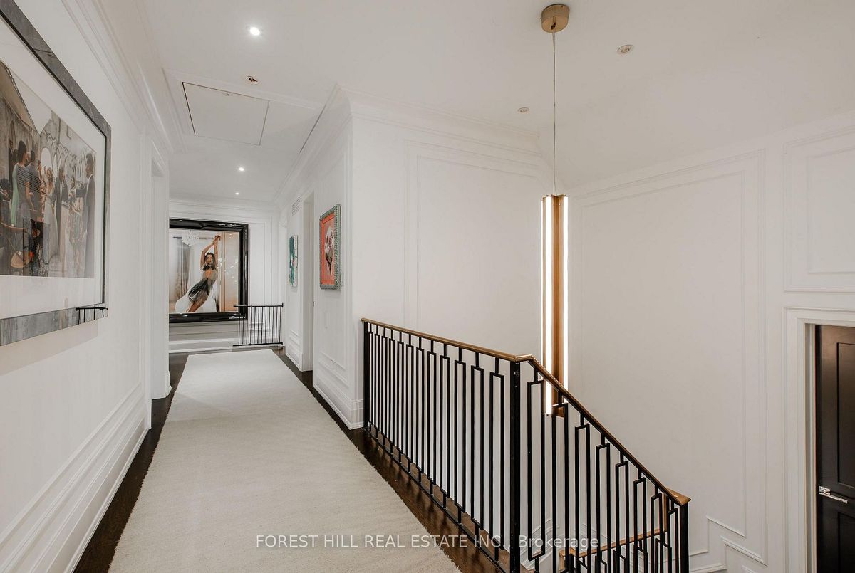 176 Balmoral Avenue Toronto 176 Balmoral Avenue Toronto