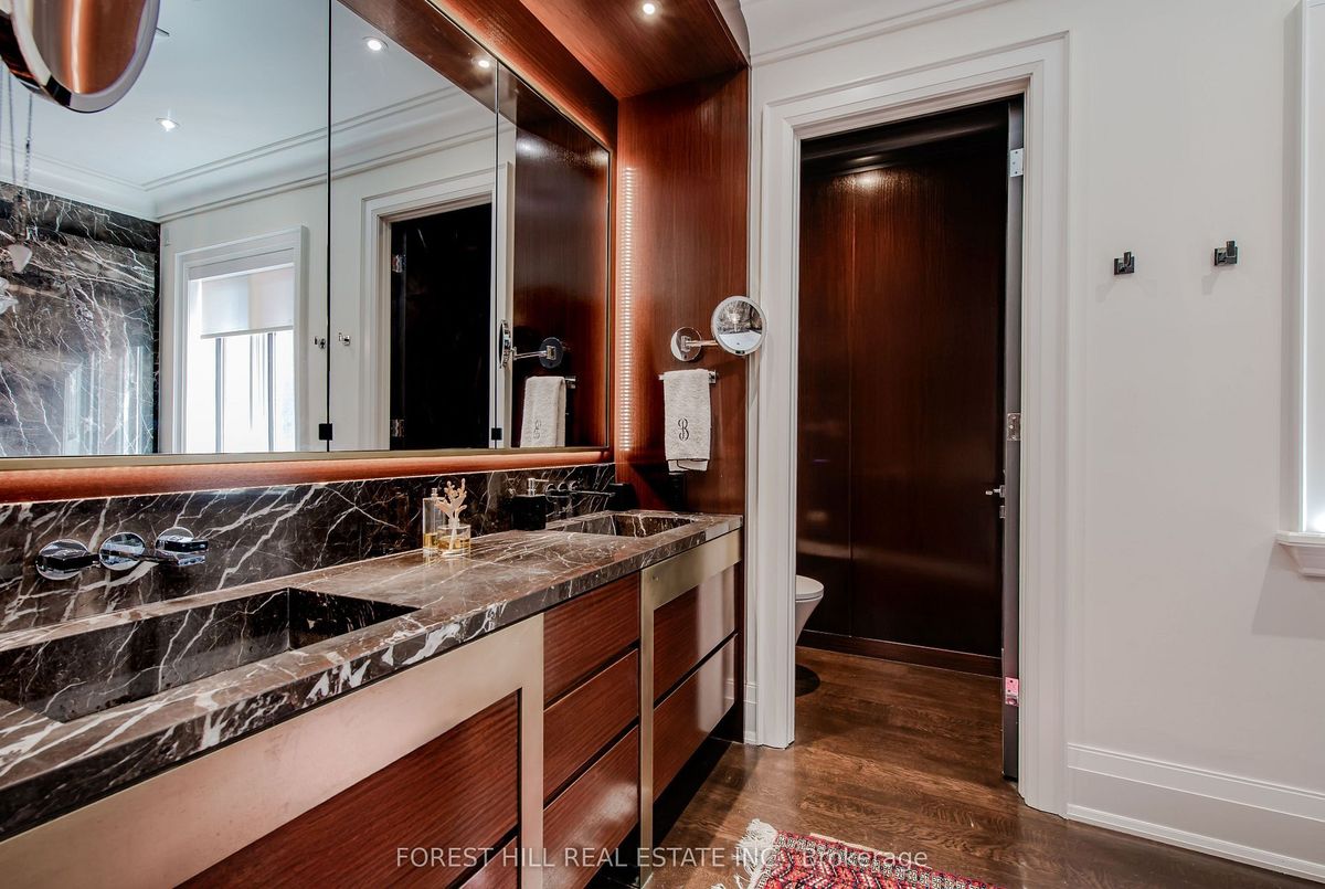 176 Balmoral Avenue Toronto 176 Balmoral Avenue Toronto