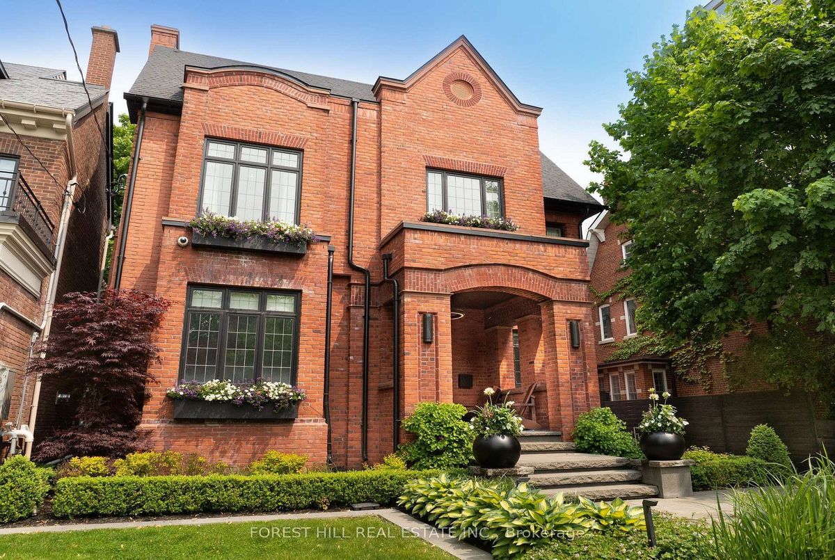 176 Balmoral Avenue Toronto 176 Balmoral Avenue Toronto