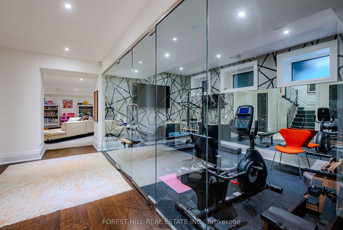 176 Balmoral Avenue Toronto 176 Balmoral Avenue Toronto