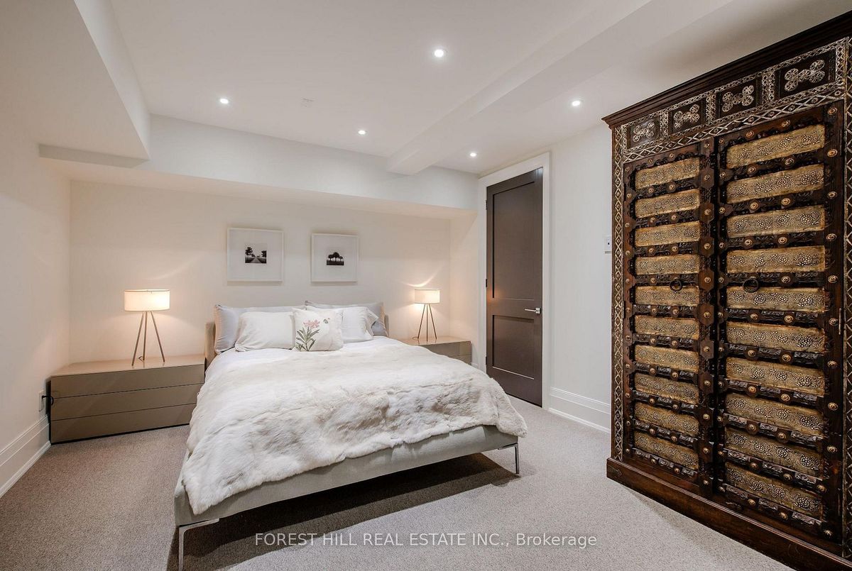 176 Balmoral Avenue Toronto 176 Balmoral Avenue Toronto