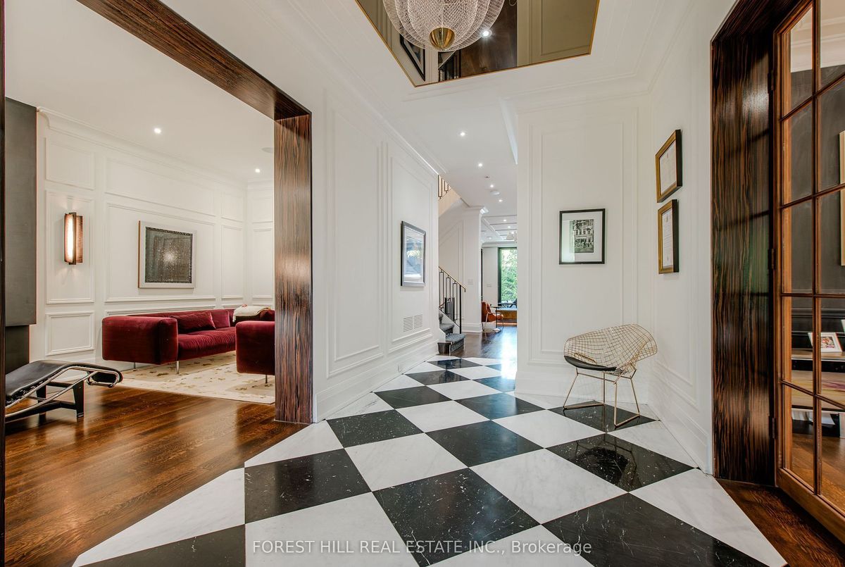 176 Balmoral Avenue Toronto 176 Balmoral Avenue Toronto