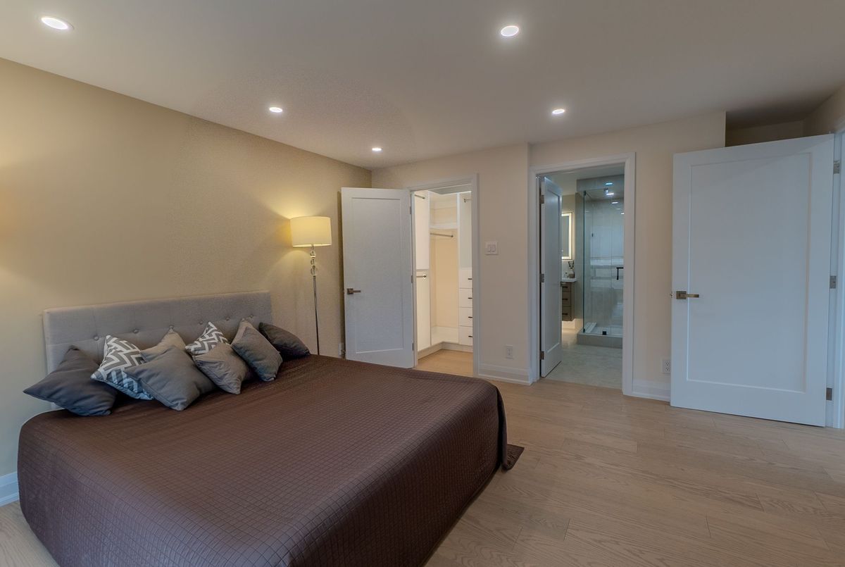 447 Walmer Road Toronto 447 Walmer Road Toronto