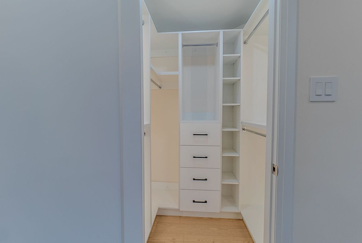 447 Walmer Road Toronto 447 Walmer Road Toronto