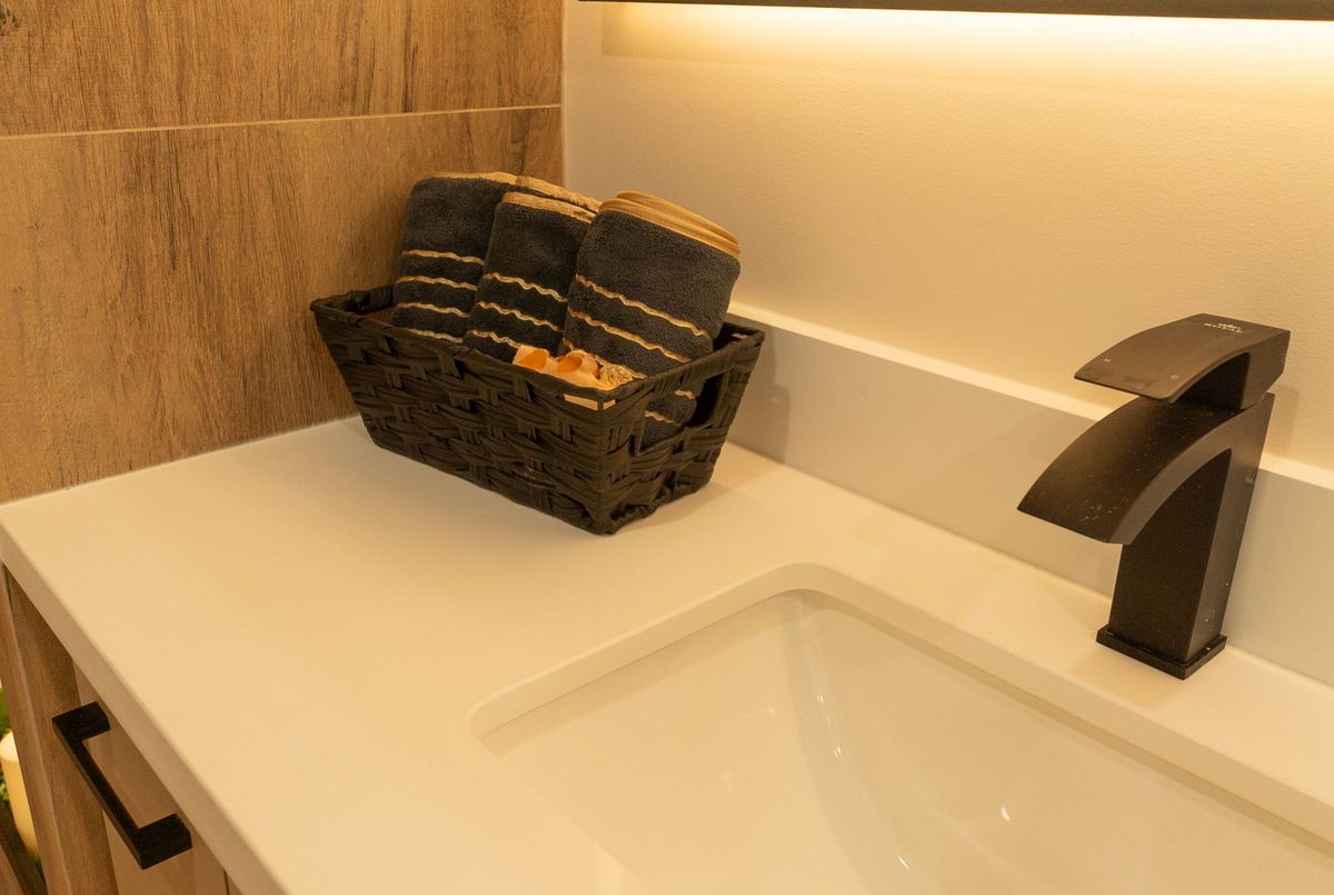 447 Walmer Road Toronto 447 Walmer Road Toronto