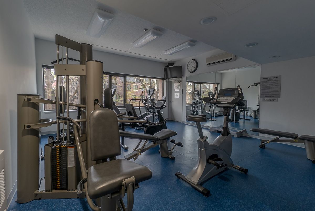 447 Walmer Road Toronto 447 Walmer Road Toronto