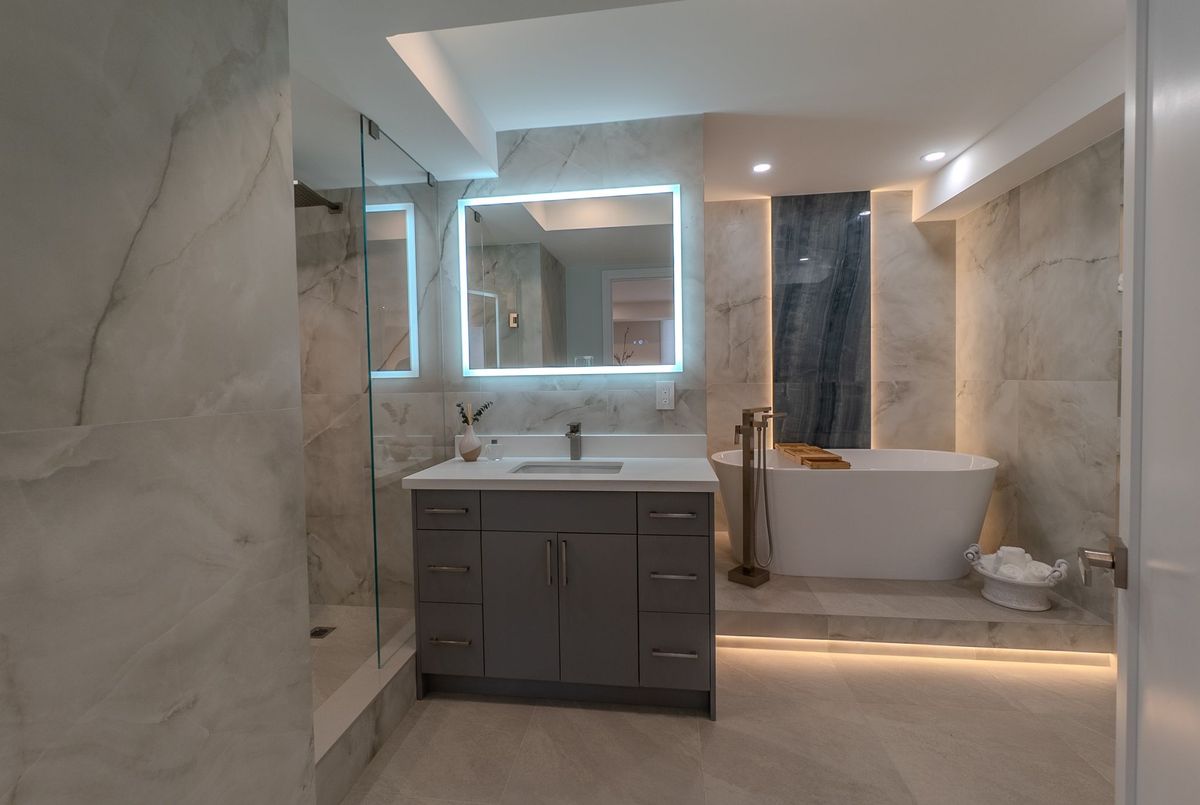 447 Walmer Road Toronto 447 Walmer Road Toronto