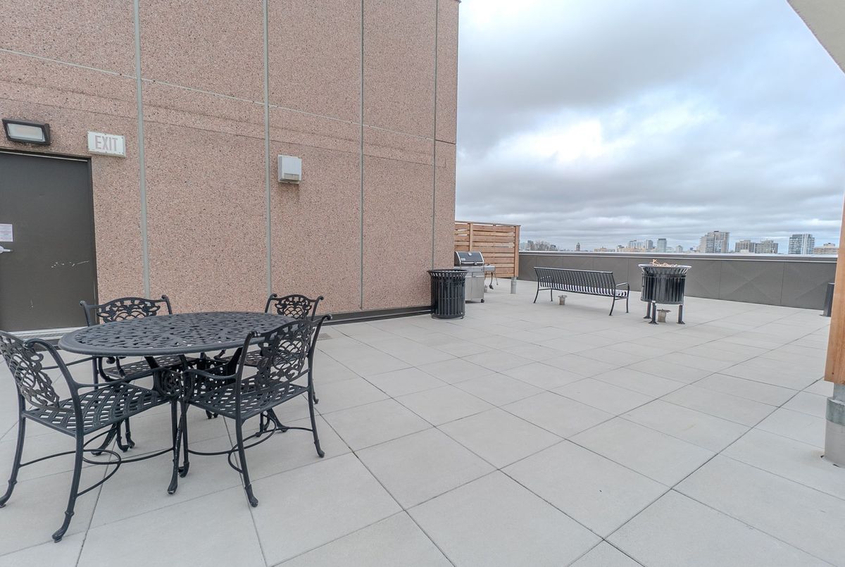 447 Walmer Road Toronto 447 Walmer Road Toronto