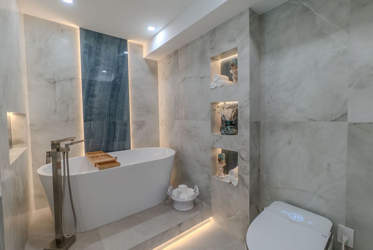 447 Walmer Road Toronto 447 Walmer Road Toronto