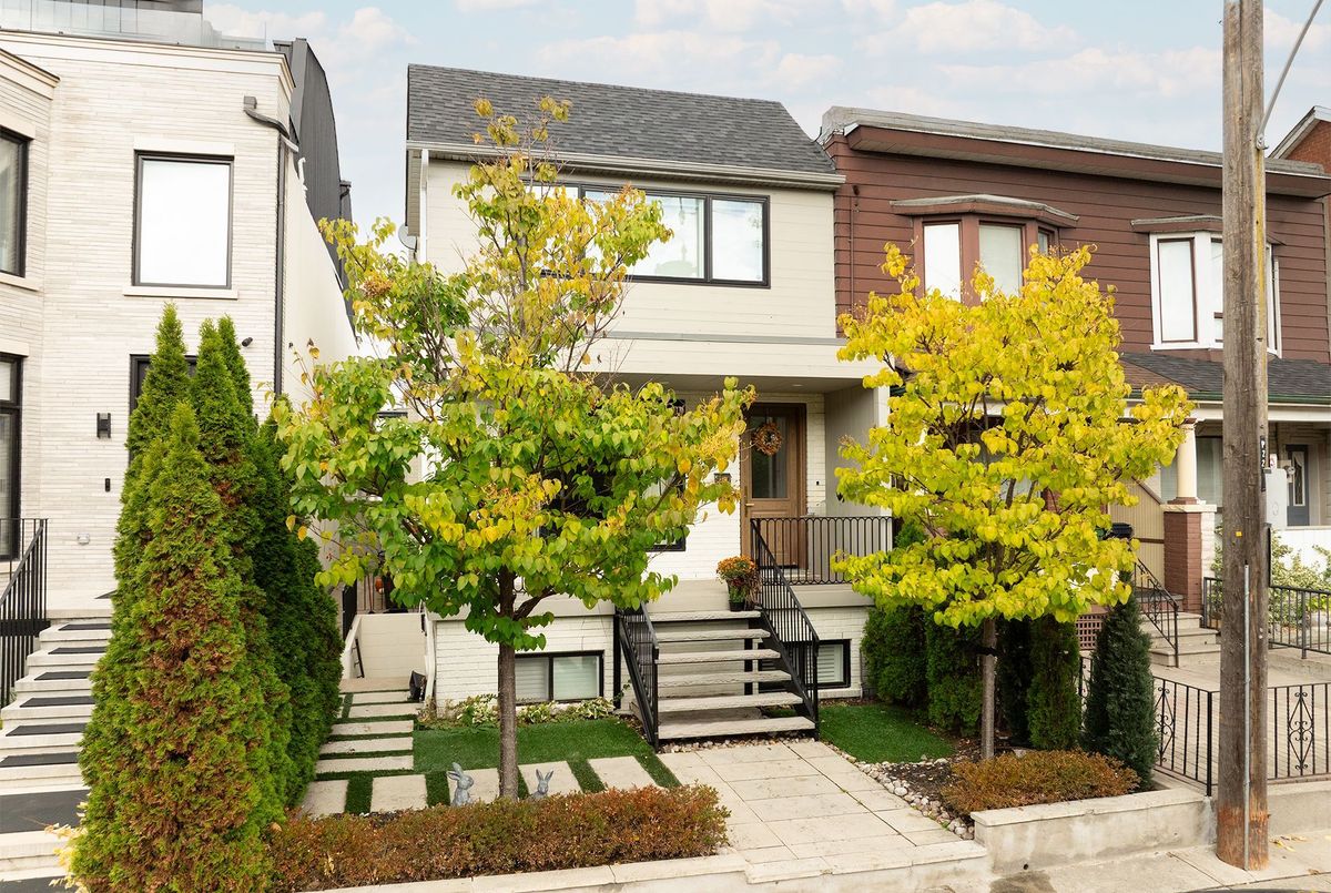 18 Foxley Street Toronto 18 Foxley Street Toronto