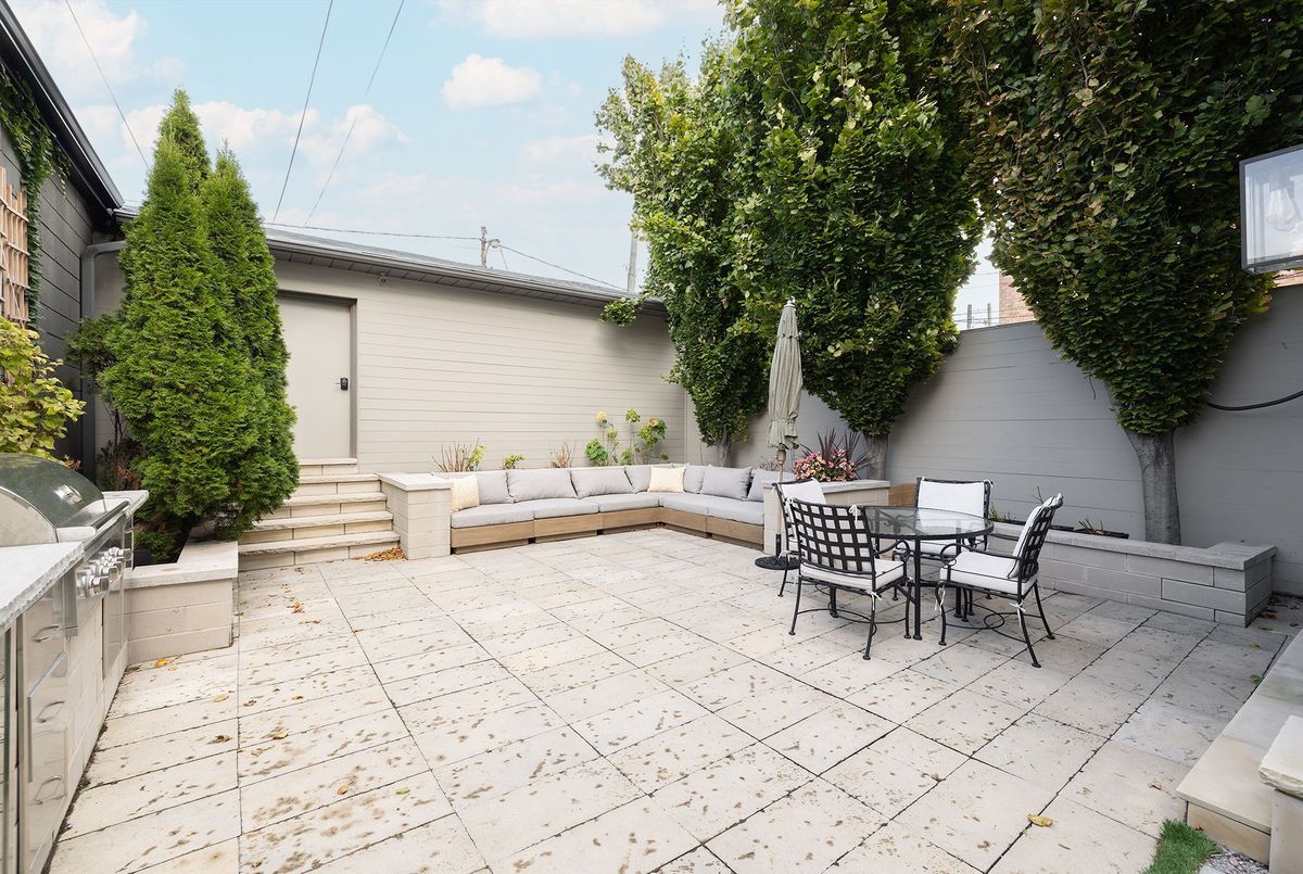 18 Foxley Street Toronto 18 Foxley Street Toronto