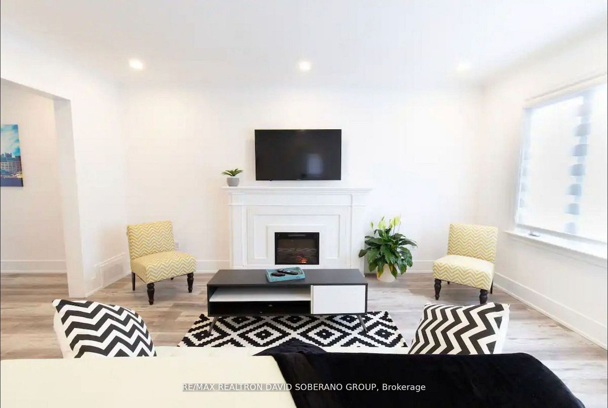 55 Raeburn Avenue Toronto 55 Raeburn Avenue Toronto