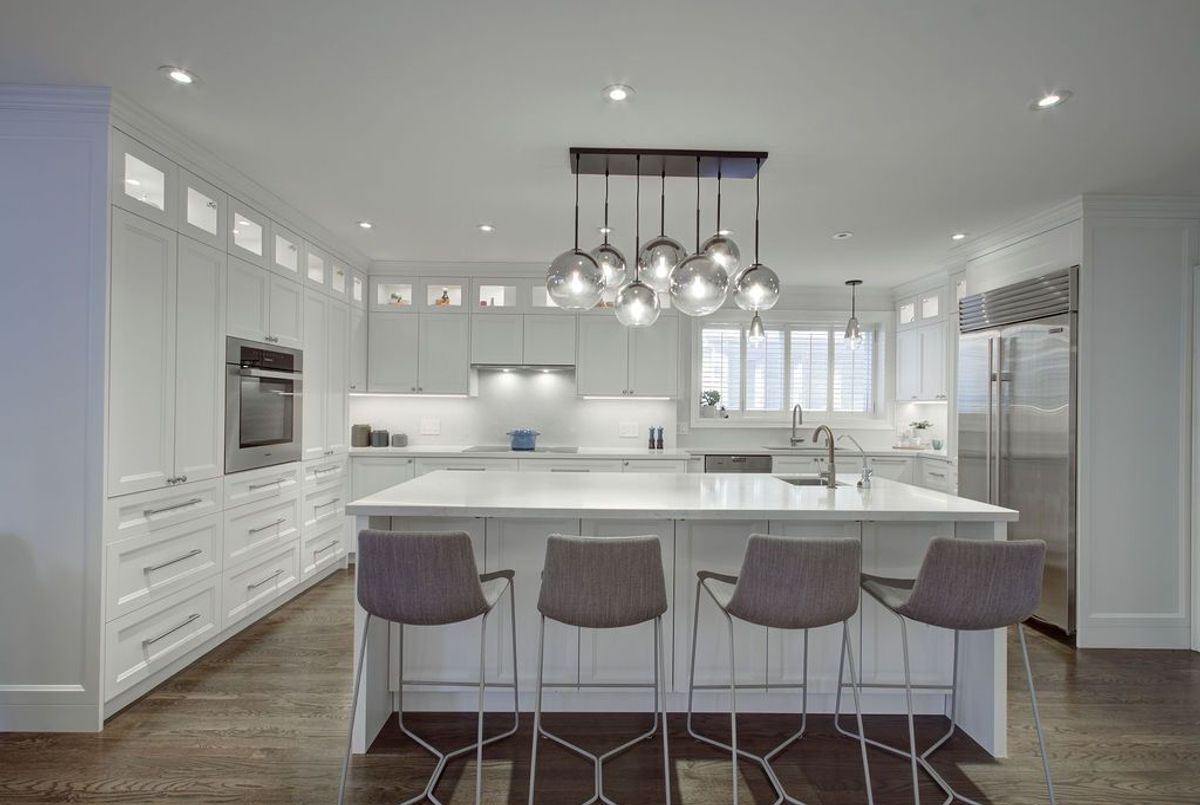 19 Whitney Avenue Toronto 19 Whitney Avenue Toronto