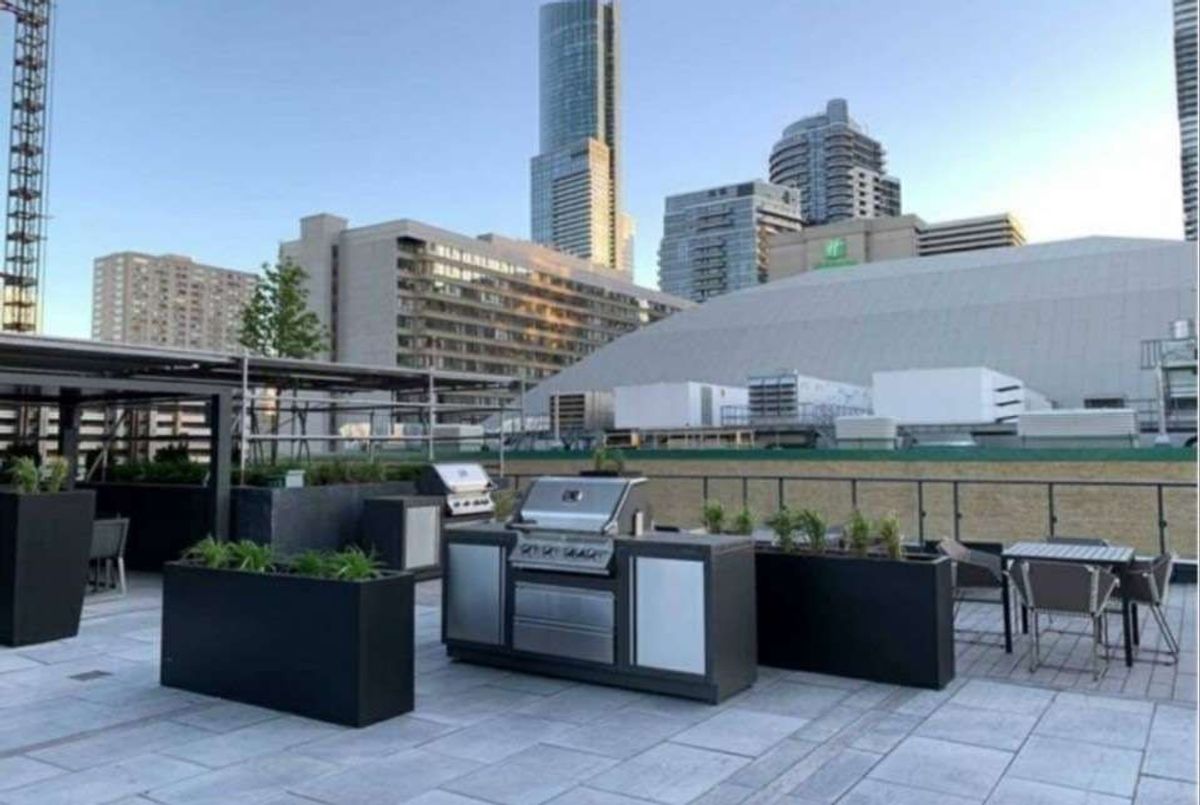 85 Wood Street Toronto 85 Wood Street Toronto