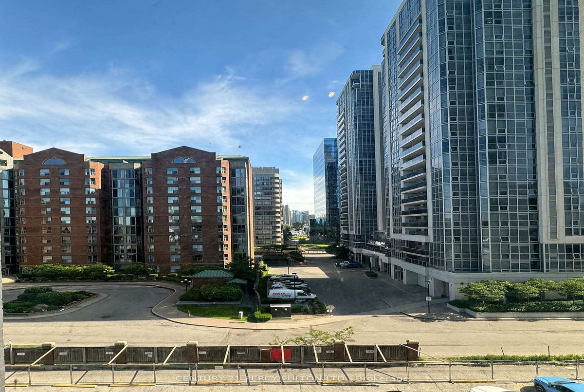 8 Olympic Garden Drive Toronto 8 Olympic Garden Drive Toronto