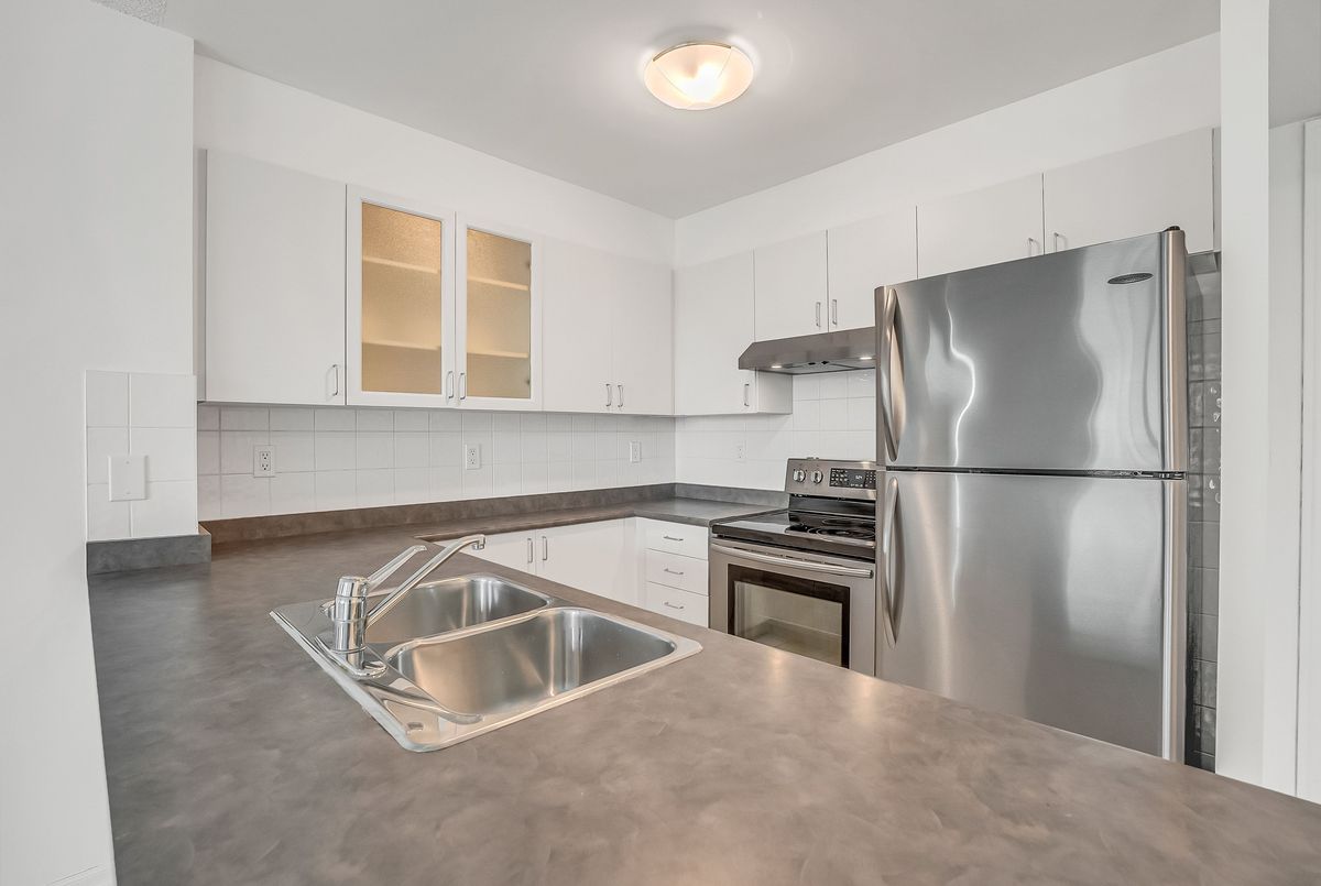 188 Doris Avenue Toronto 188 Doris Avenue Toronto
