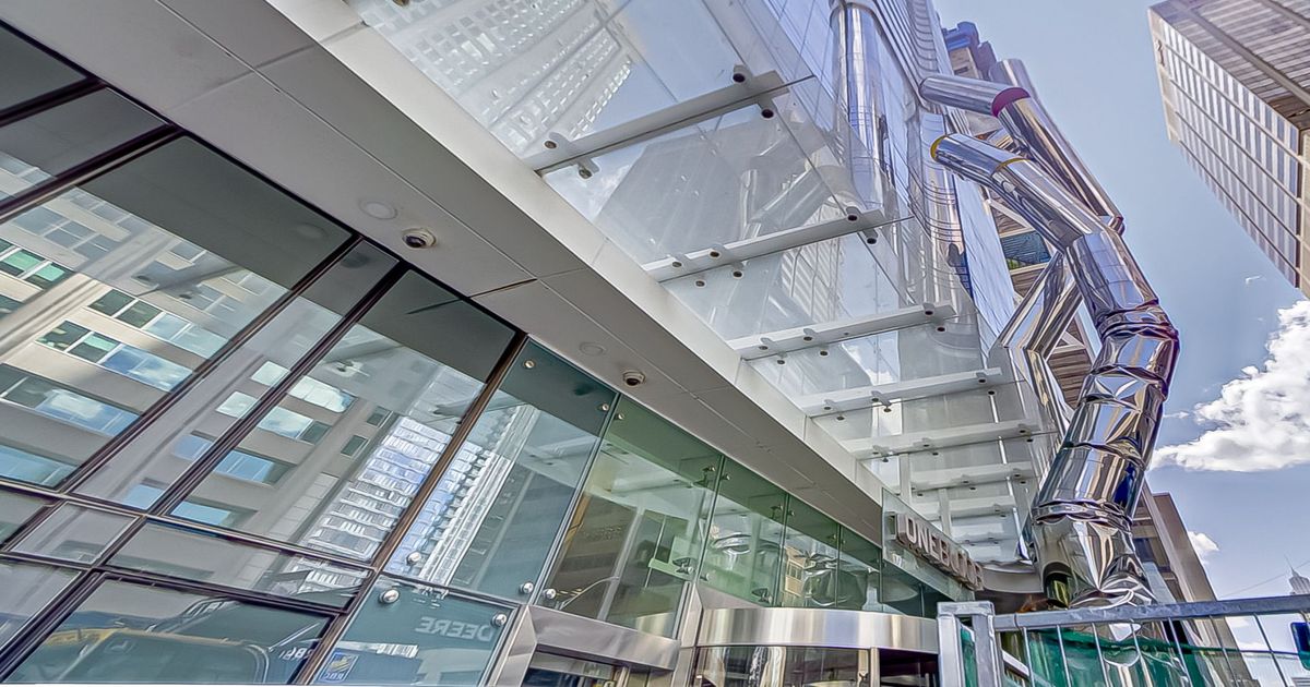 1 Bloor Street E Toronto