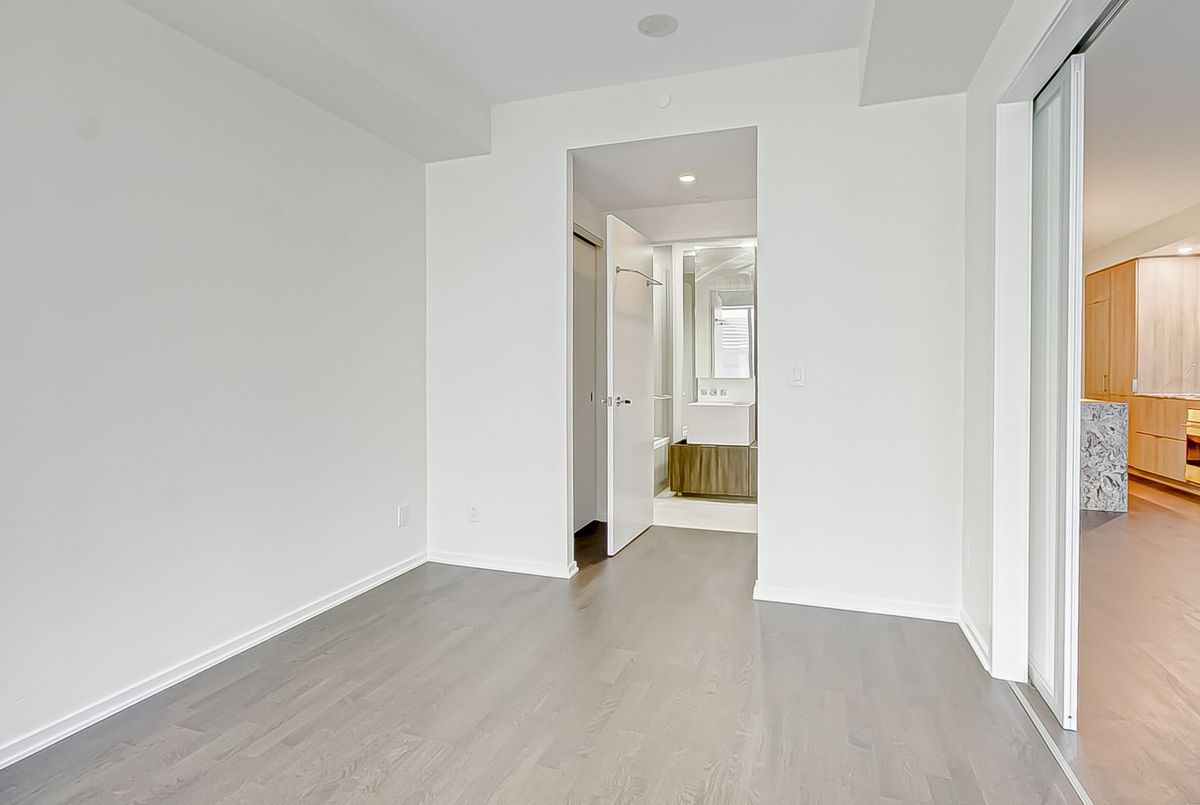 1 Bloor Street E Toronto 1 Bloor Street E Toronto