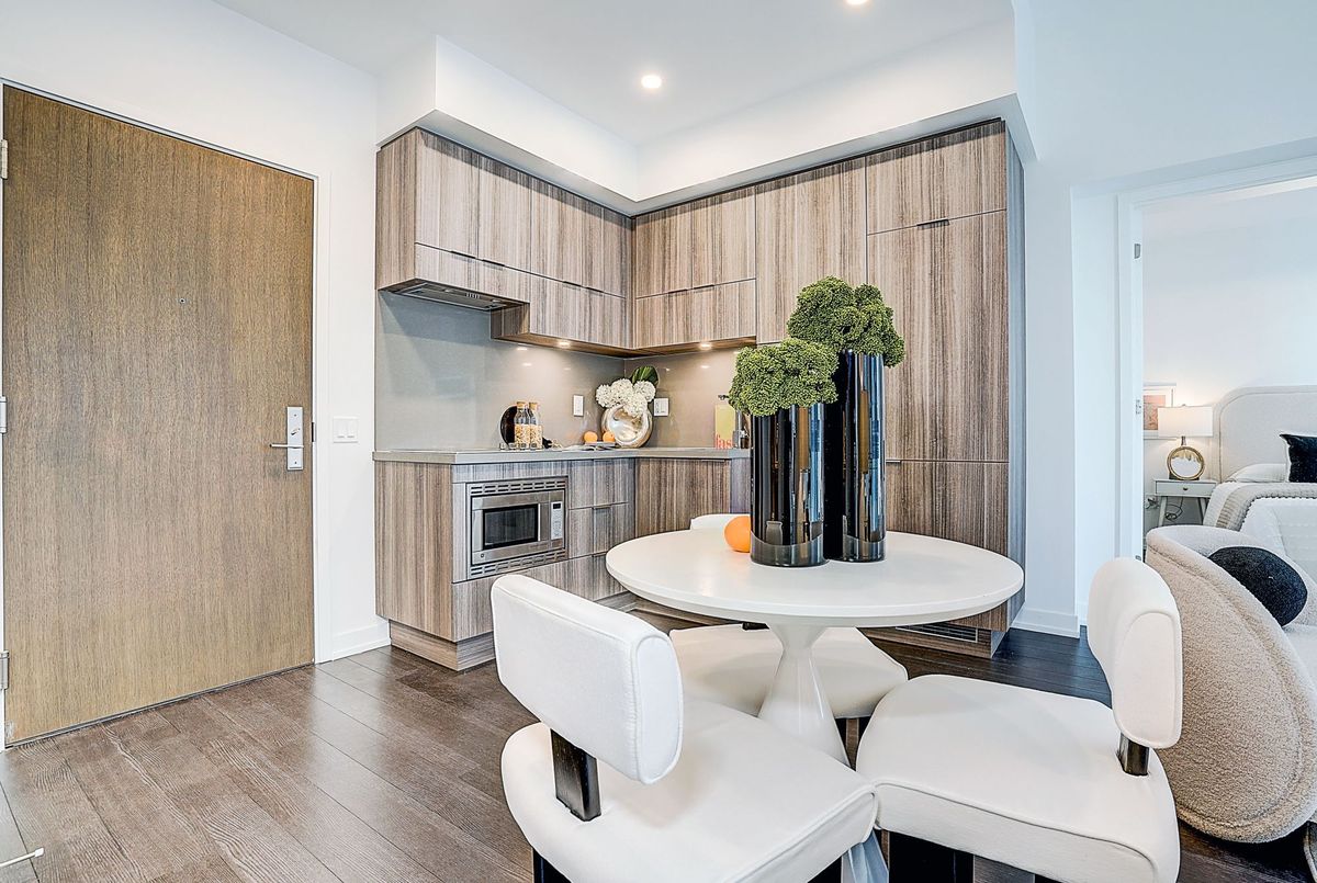 39 Roehampton Avenue Toronto 39 Roehampton Avenue Toronto