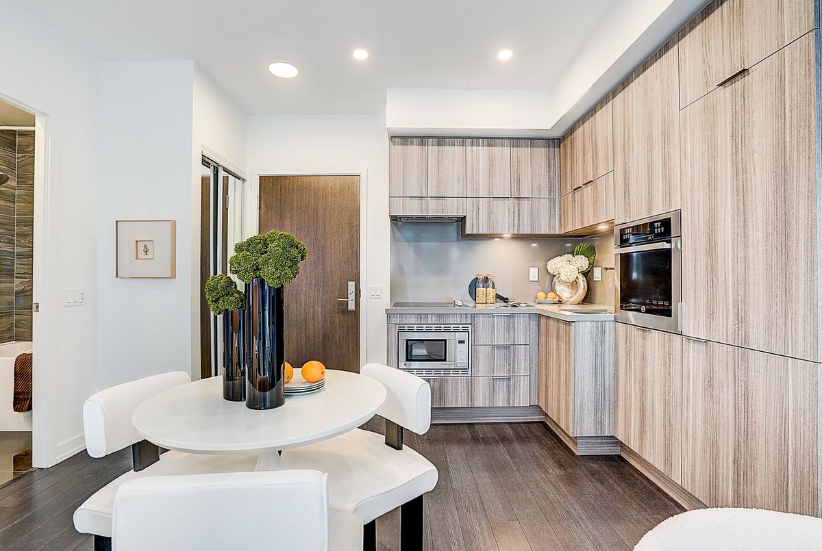 39 Roehampton Avenue Toronto 39 Roehampton Avenue Toronto