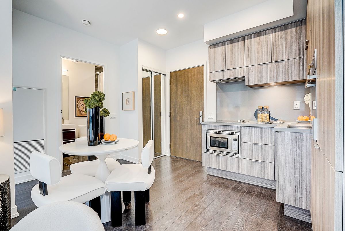 39 Roehampton Avenue Toronto 39 Roehampton Avenue Toronto