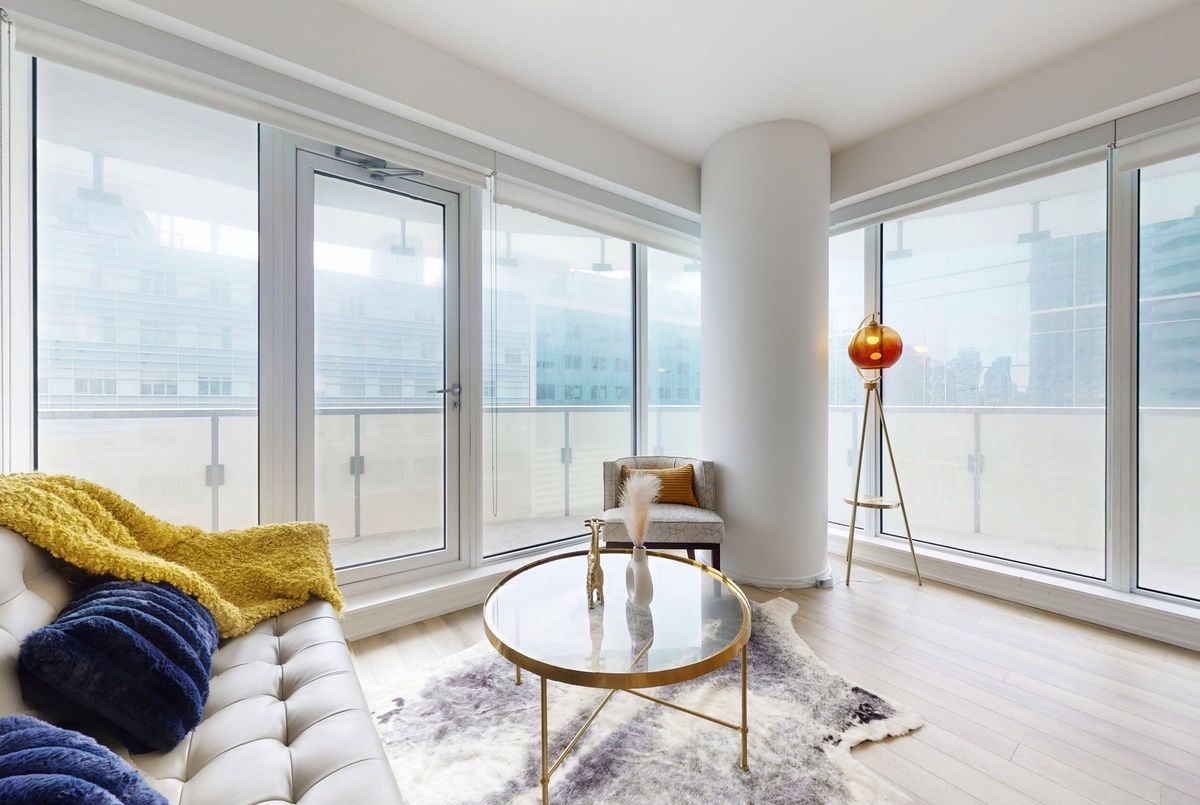 197 Yonge Street Toronto 197 Yonge Street Toronto