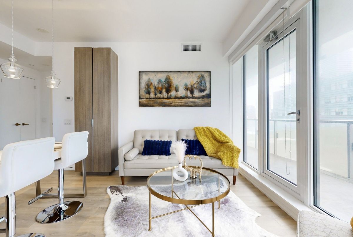 197 Yonge Street Toronto 197 Yonge Street Toronto