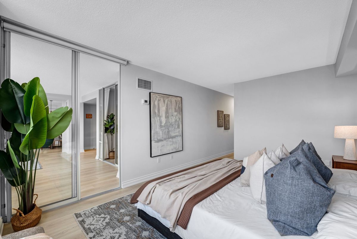 1210 Don Mills Road Toronto 1210 Don Mills Road Toronto