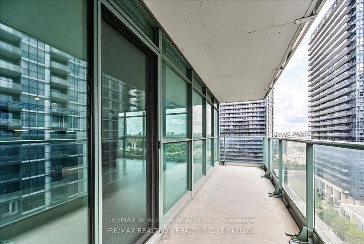 15 Singer Court Toronto 15 Singer Court Toronto