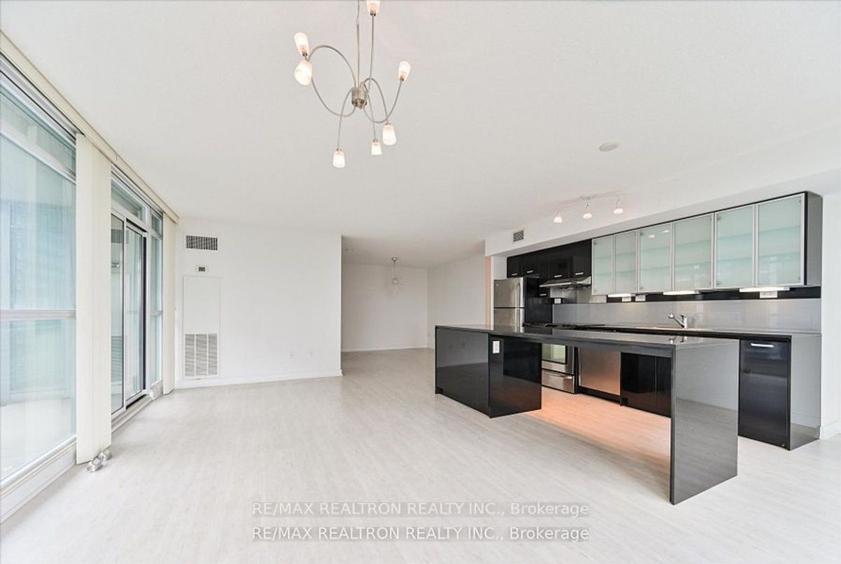 15 Singer Court Toronto 15 Singer Court Toronto