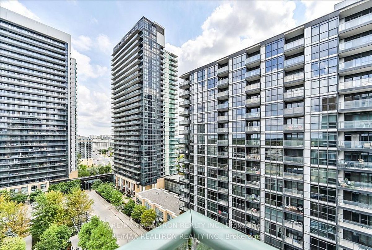 15 Singer Court Toronto 15 Singer Court Toronto