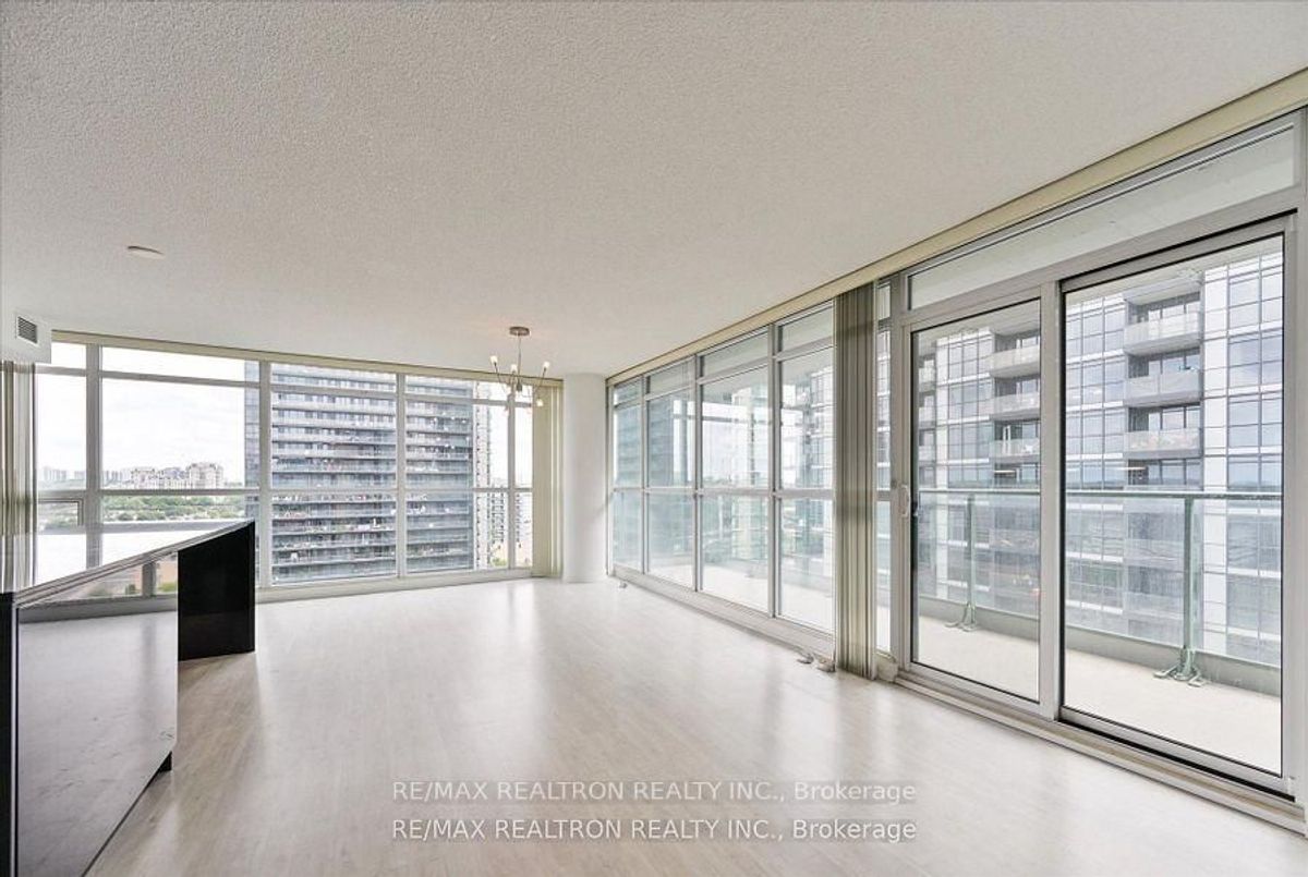 15 Singer Court Toronto 15 Singer Court Toronto