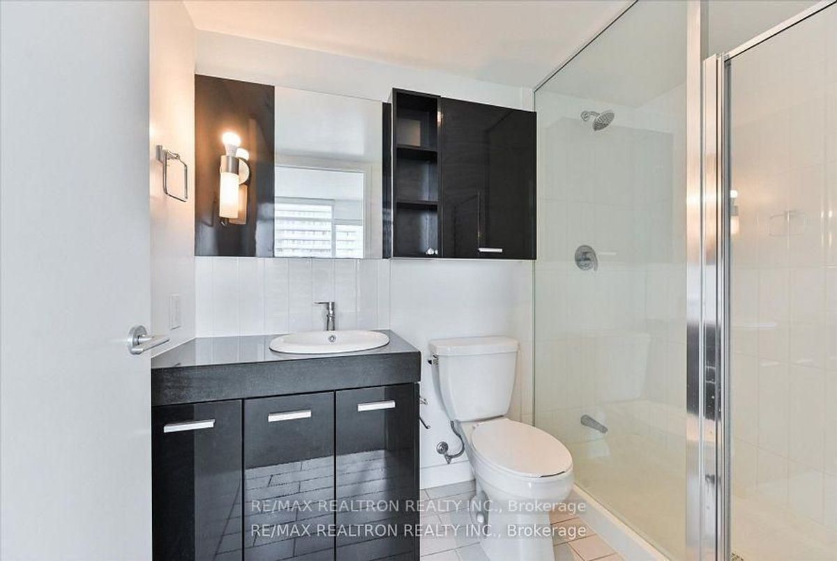 15 Singer Court Toronto 15 Singer Court Toronto