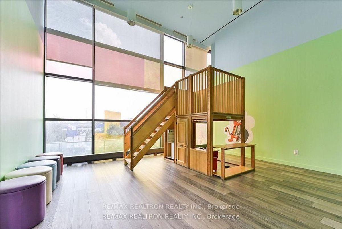 15 Singer Court Toronto 15 Singer Court Toronto