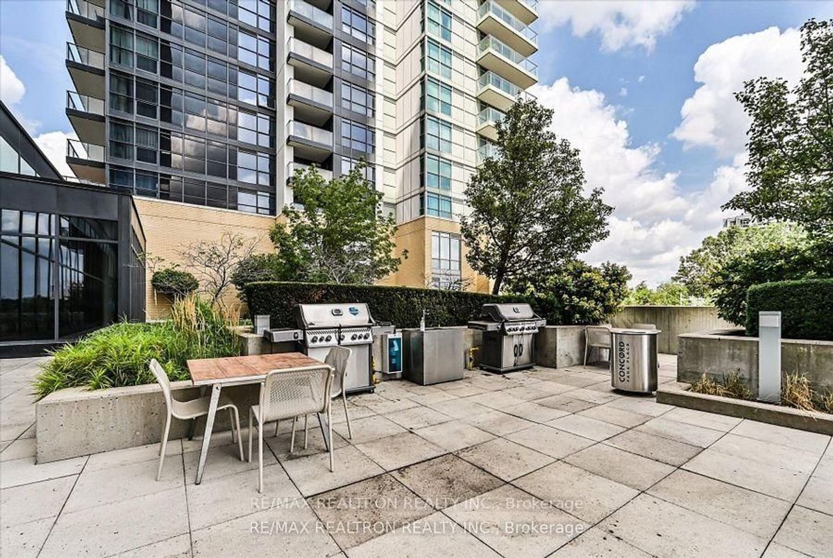 15 Singer Court Toronto 15 Singer Court Toronto