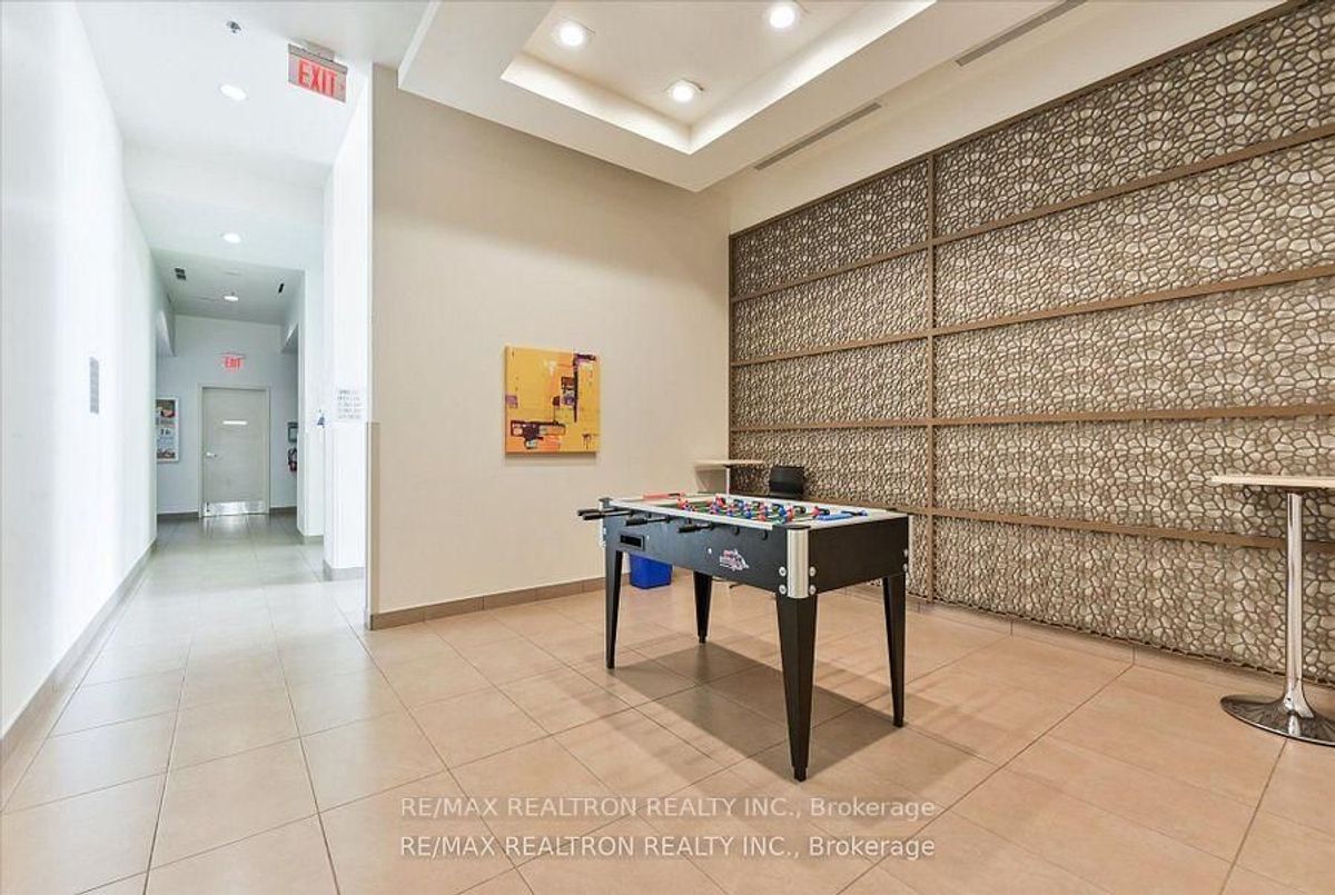 15 Singer Court Toronto 15 Singer Court Toronto