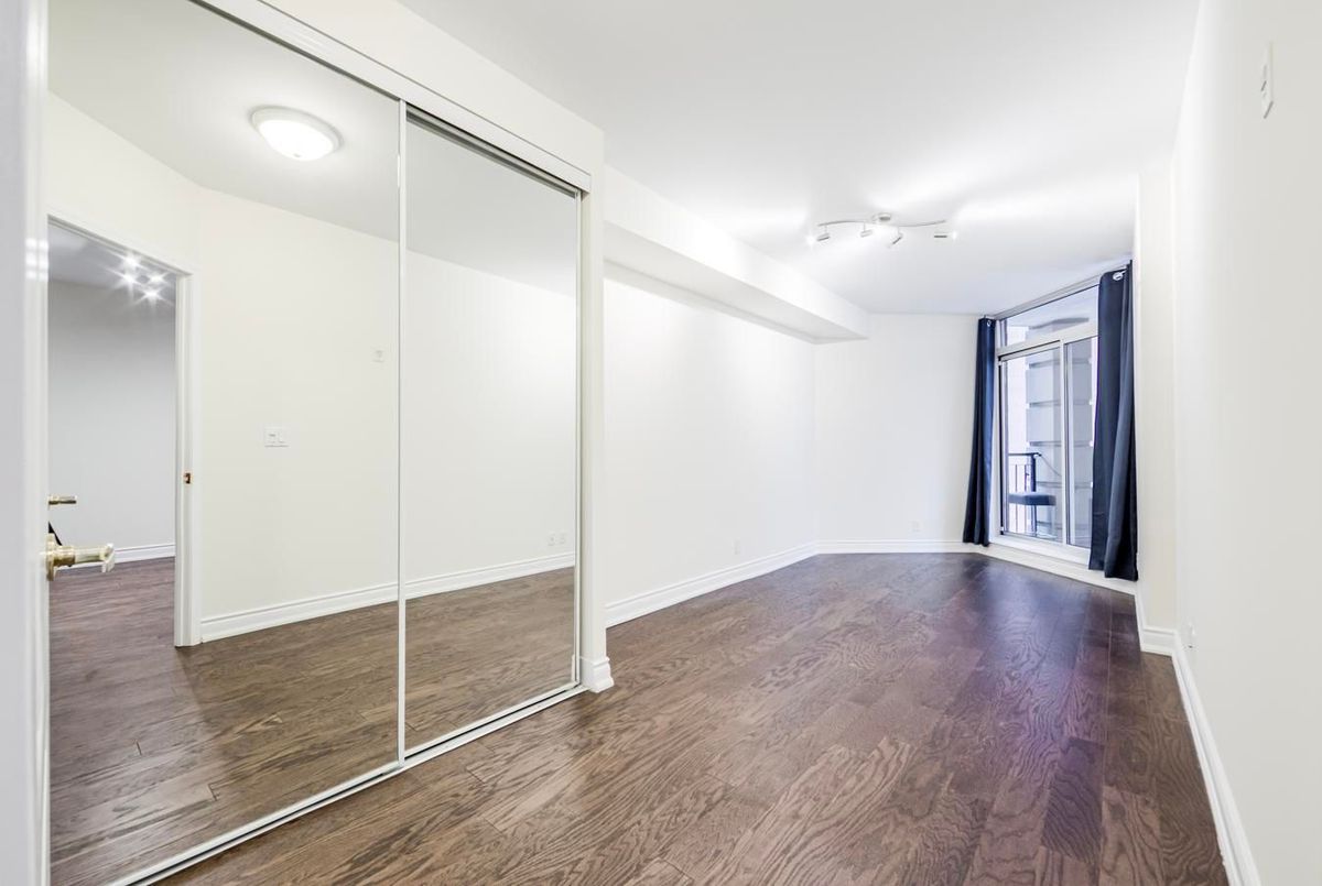 20 Collier Street Toronto 20 Collier Street Toronto