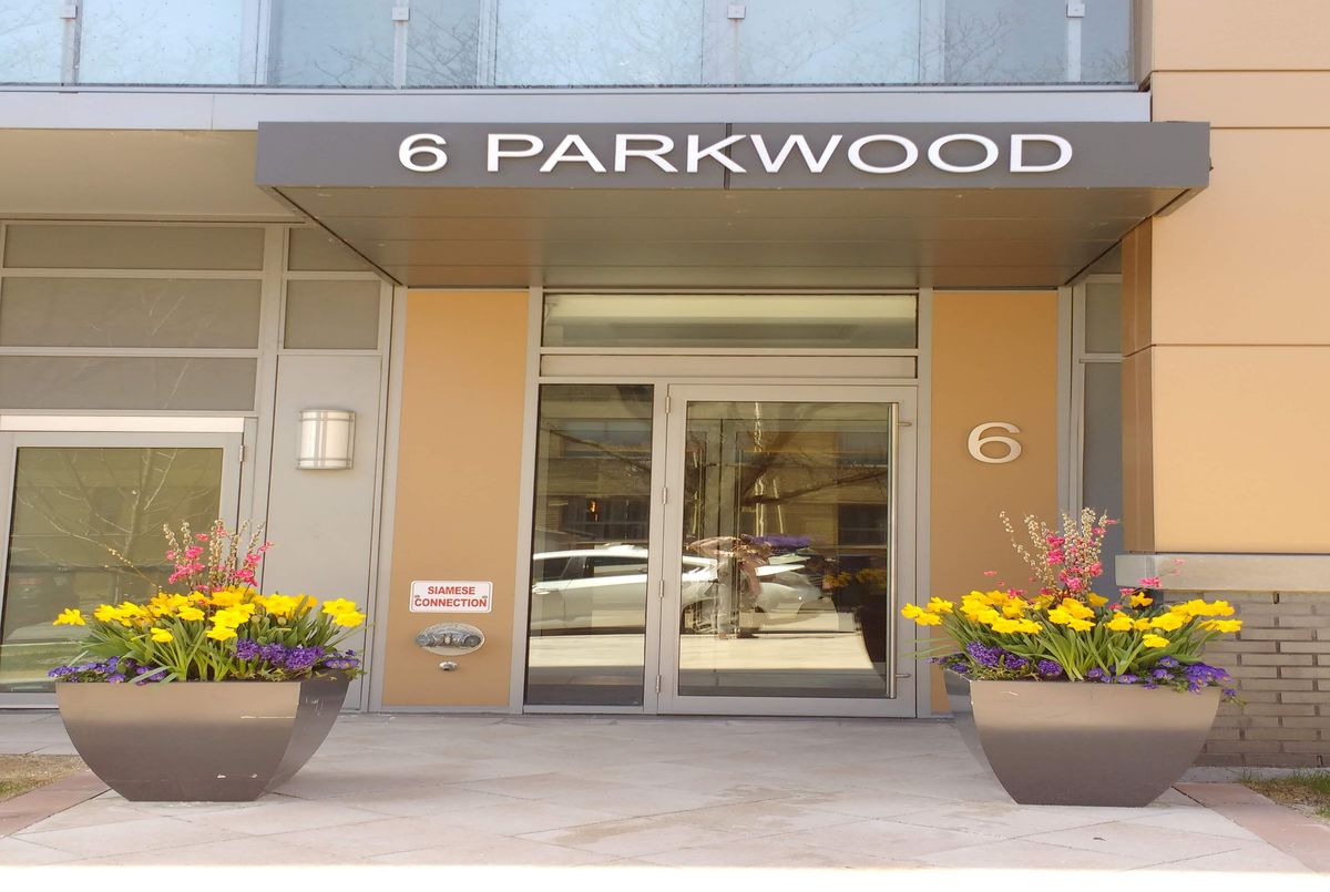 6 Parkwood Avenue Toronto 6 Parkwood Avenue Toronto
