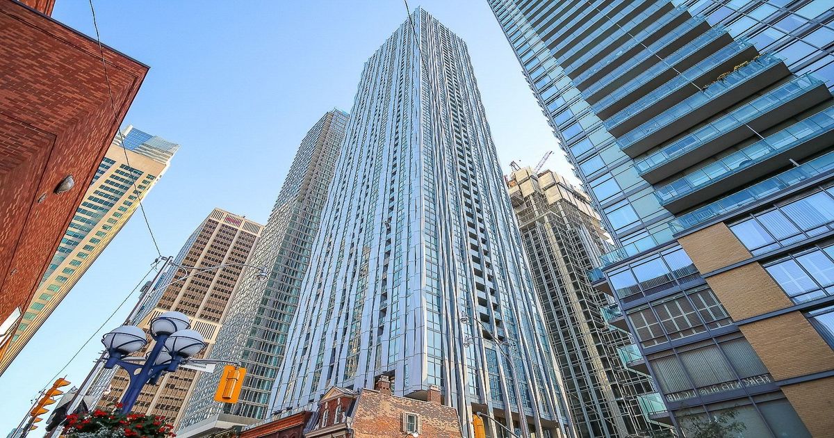 1 Yorkville Avenue Toronto