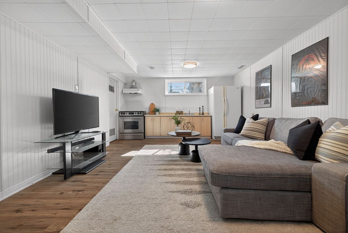 23 Acton Avenue Toronto 23 Acton Avenue Toronto