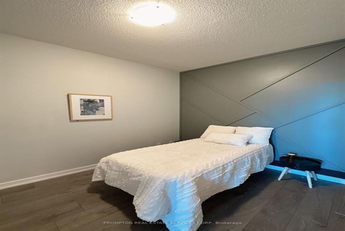 297 College Street Toronto 297 College Street Toronto