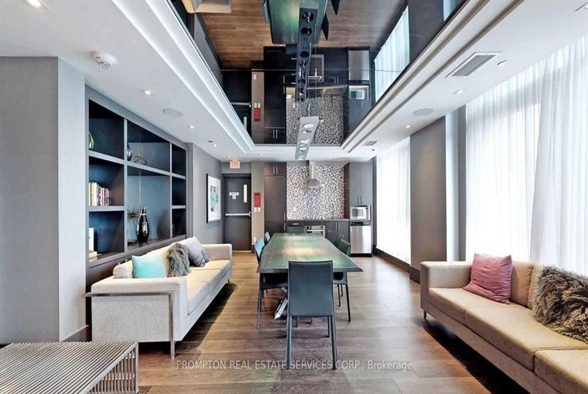 297 College Street Toronto 297 College Street Toronto