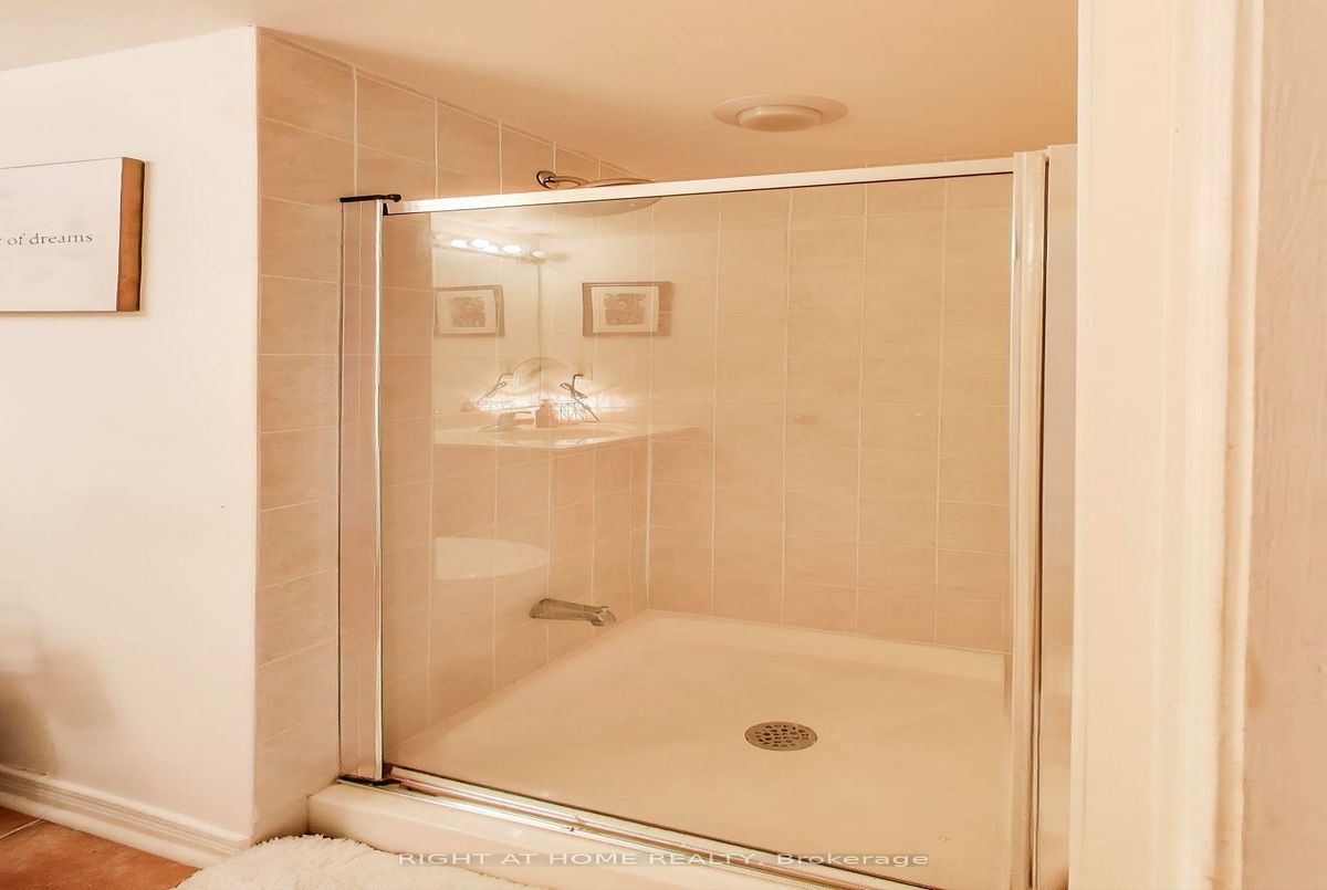 1029 King Street W Toronto 1029 King Street W Toronto