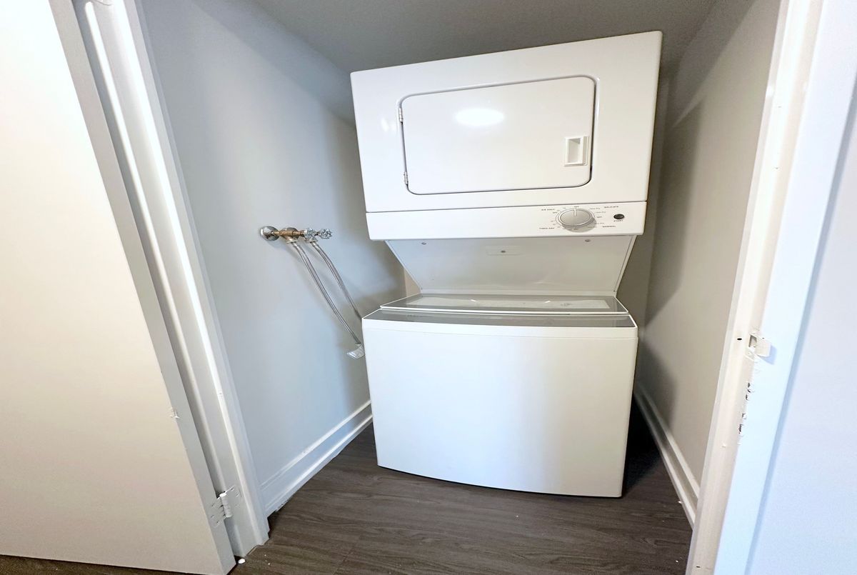 561 Sherbourne Street Toronto 561 Sherbourne Street Toronto