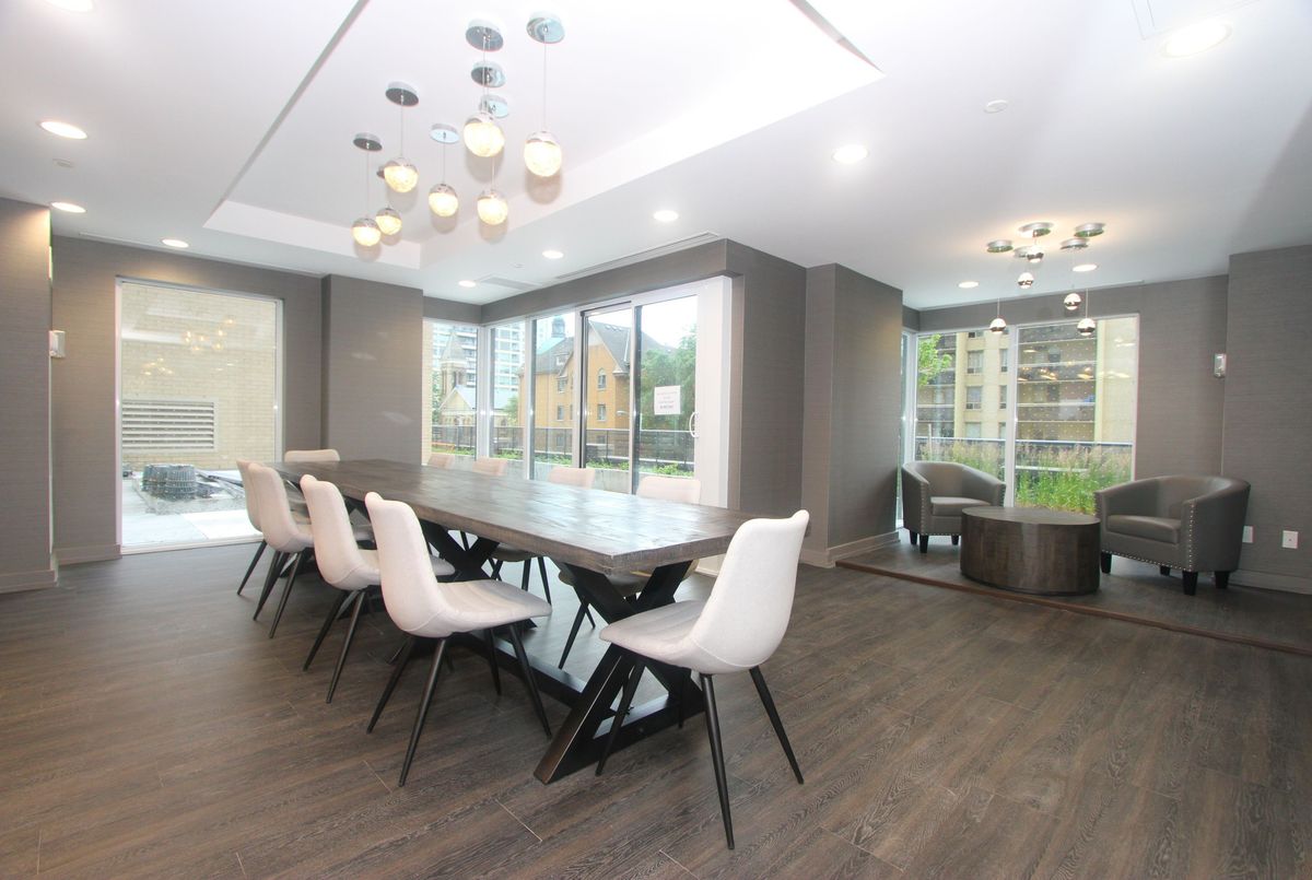 561 Sherbourne Street Toronto 561 Sherbourne Street Toronto