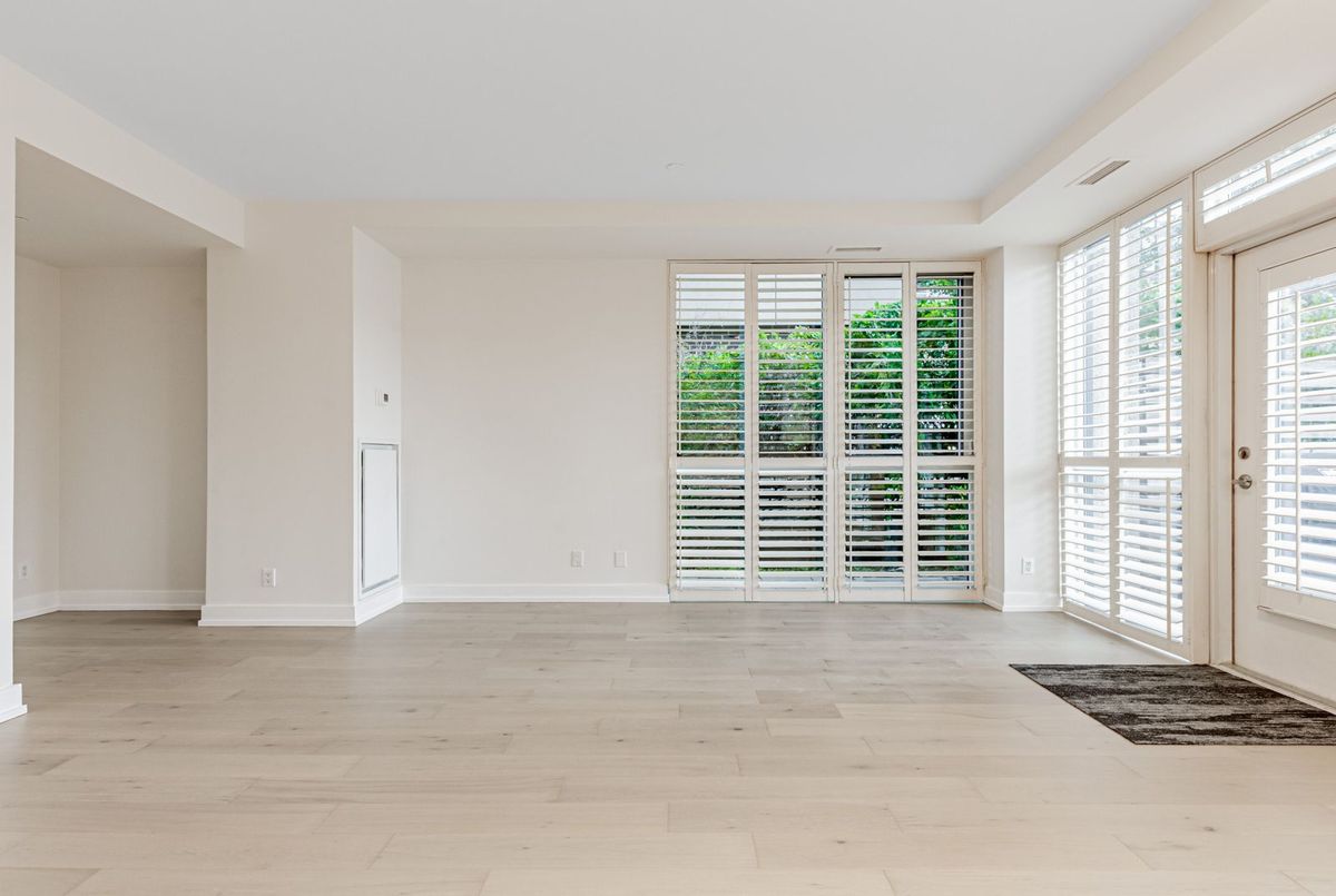 75 The Donway N/A W Toronto 75 The Donway N/A W Toronto