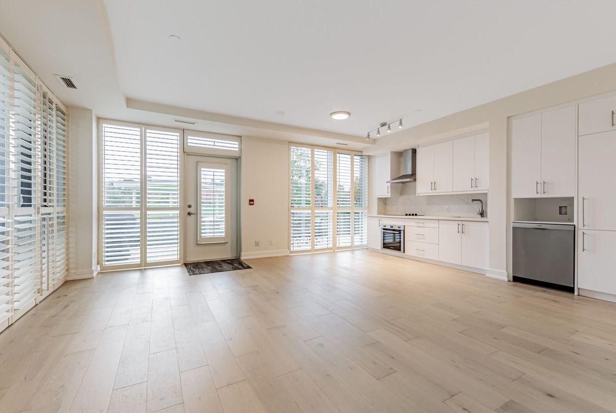 75 The Donway N/A W Toronto 75 The Donway N/A W Toronto