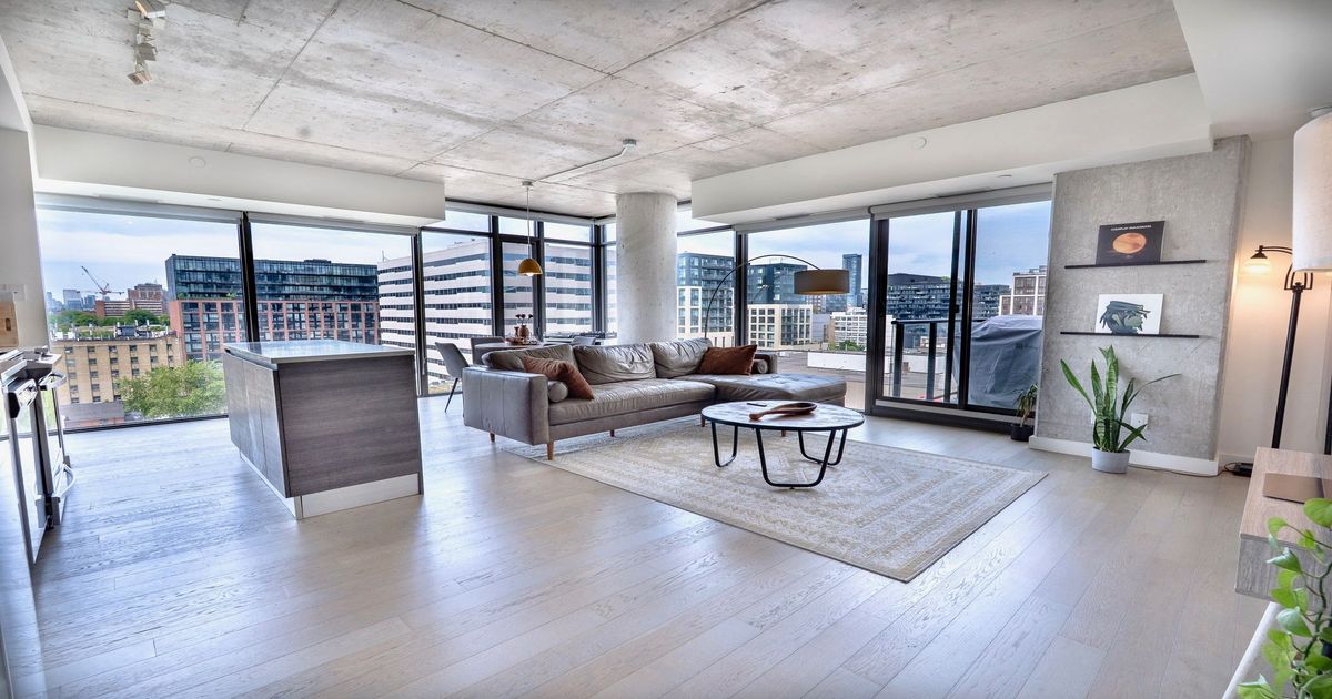 111 Bathurst Street Toronto