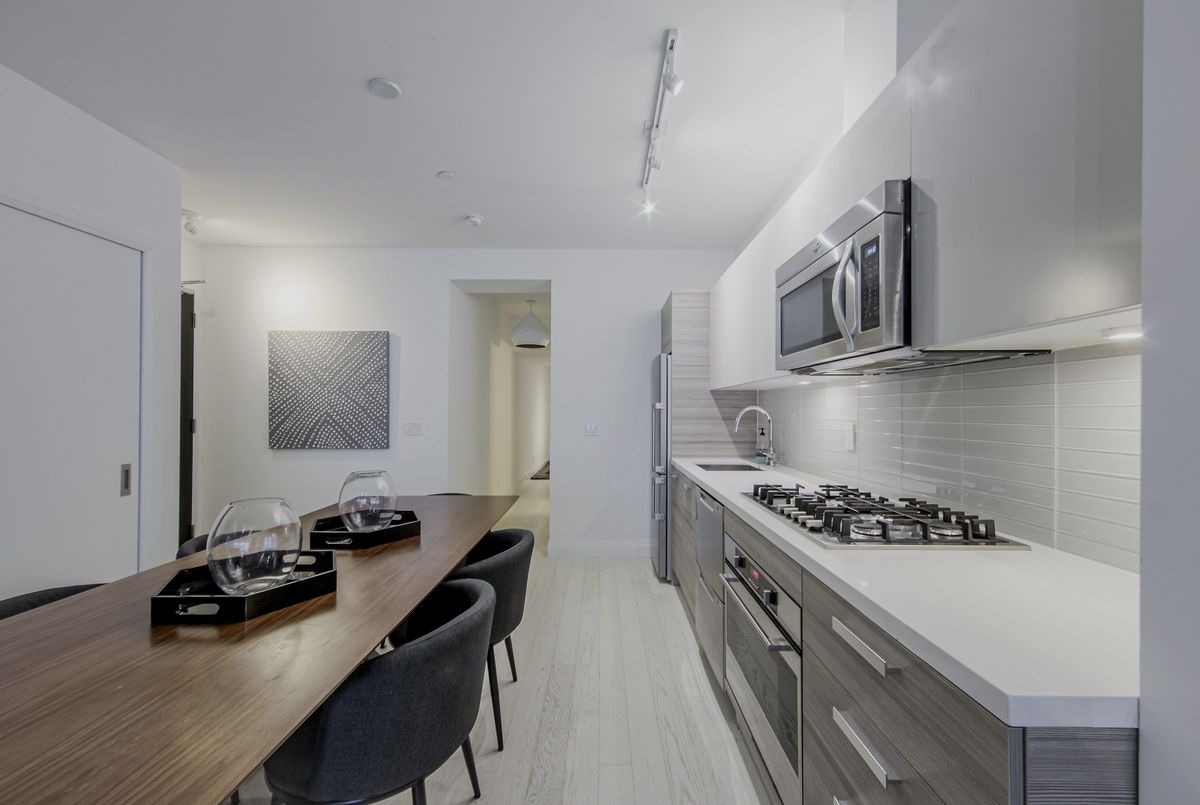 224 King Street W Toronto 224 King Street W Toronto